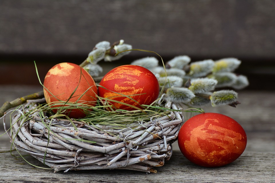 easter eggs 2145671 960 720 (1)